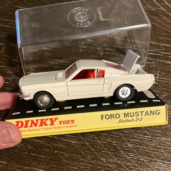 Collectibles/Dinky Toys/ Ford Cortina 212/ Triumph Spitfire 114/Ford Mustang 161 - Picture 8 of 8
